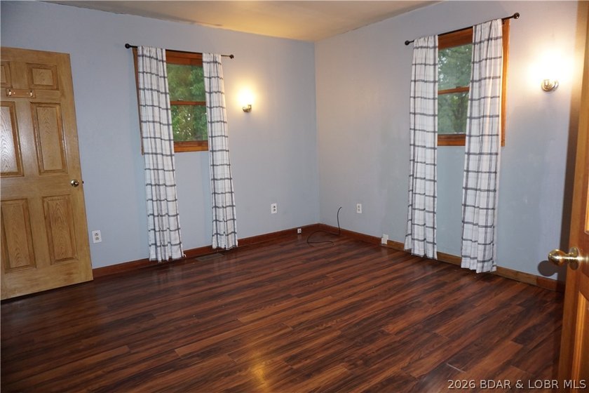 Welcome to your private retreat! This charming ranch home - photo 22