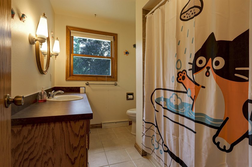 Check out this very well maintained, beautiful 3 bedroom Cape - photo 26