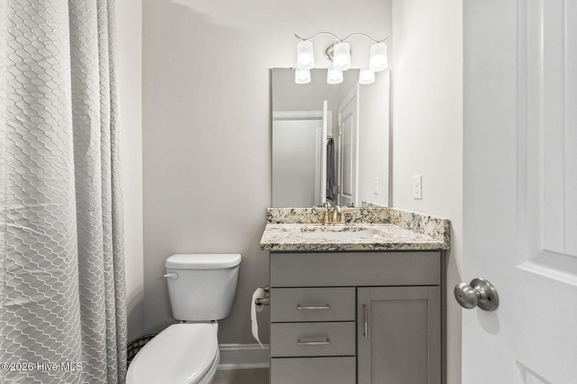 Welcome to this meticulously maintained and thoughtfully - photo 27