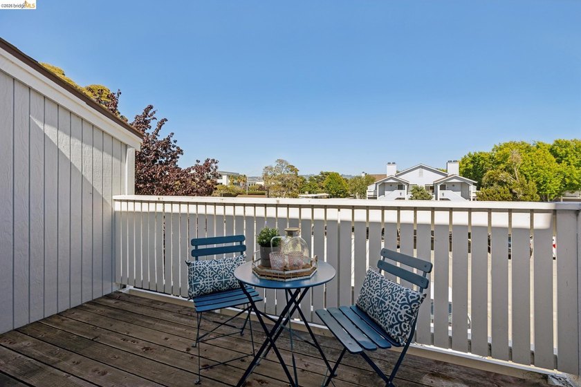 Experience resort-style living in the heart of Richmond Marina - photo 28