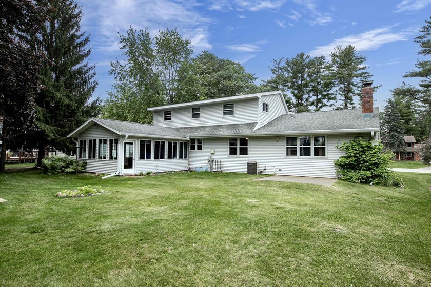 Check out this very well maintained, beautiful 3 bedroom Cape - photo 32