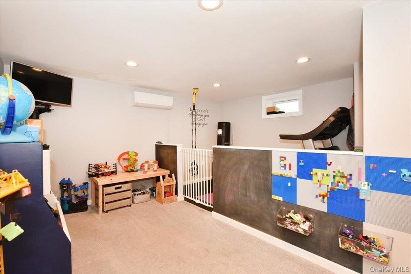 Welcome to this exceptional custom-expanded home in Massapequa - photo 34