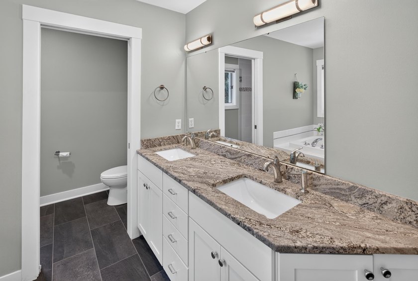 Treasure in the Heart of Monona! This beautifully maintained - photo 29