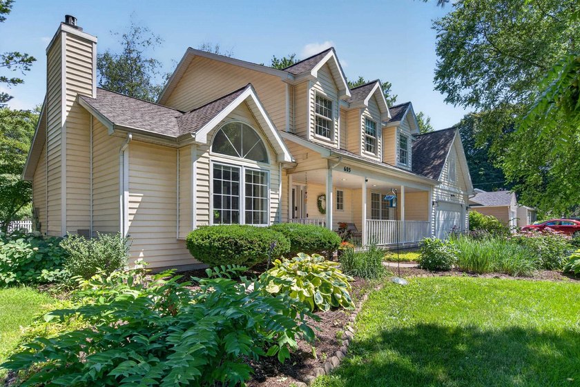 Treasure in the Heart of Monona! This beautifully maintained - photo 46