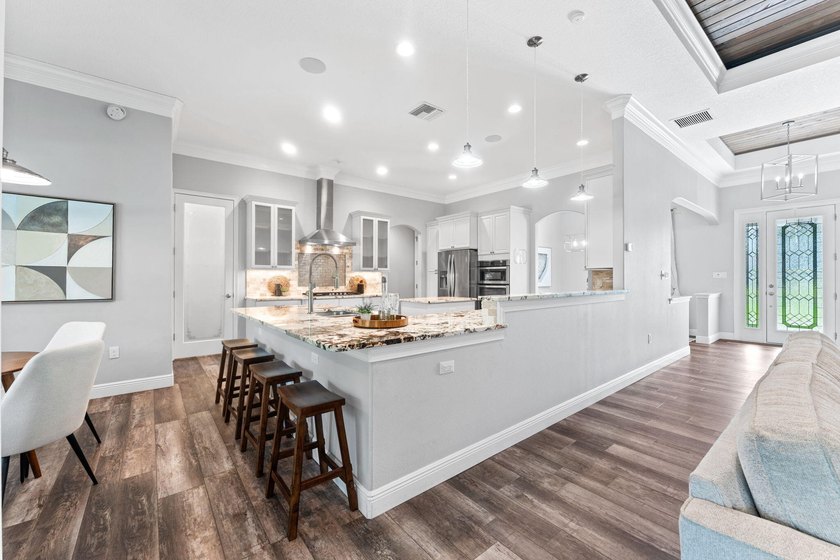 Exceptional custom home on fenced 1.15ac in Oak Grove Estates - photo 14