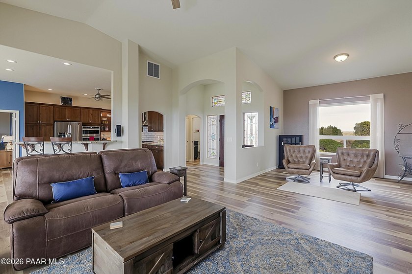 VIEWS of MOUNTAINS &amp; GOLF COURSE! NO HOA! OWNED SOLAR! $203K in - photo 8