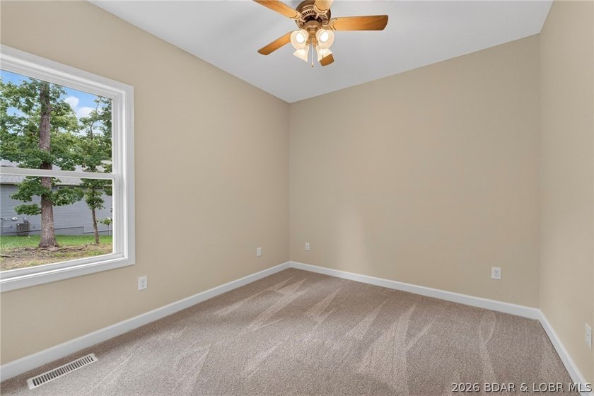 Beautiful new construction tucked away in a quiet cul-de-sac in - photo 19