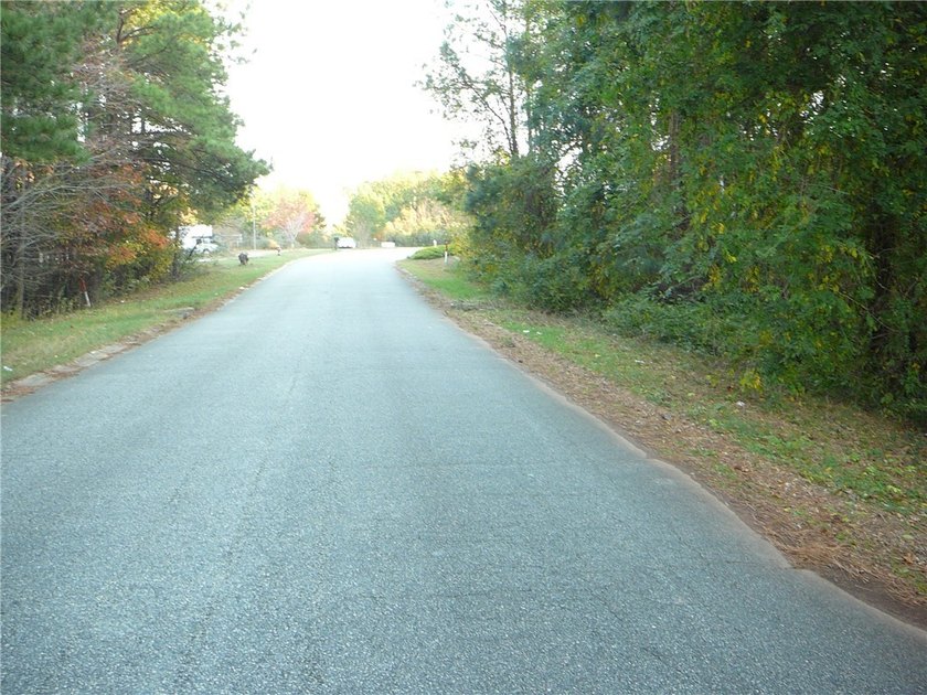 This is an ideal location for apartments, single family houses - photo 3