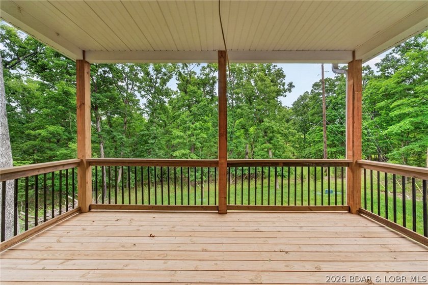Beautiful new construction tucked away in a quiet cul-de-sac in - photo 26