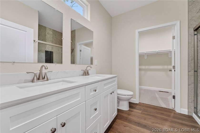 Beautiful new construction tucked away in a quiet cul-de-sac in - photo 29