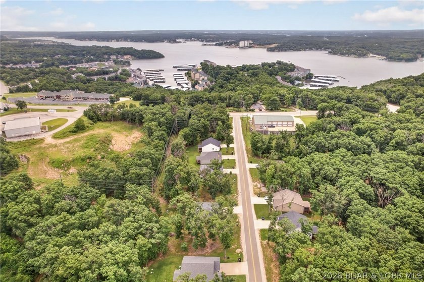 Beautiful new construction tucked away in a quiet cul-de-sac in - photo 39