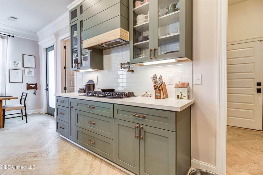 This home was the 2020 St Jude home built by Elliott Homes - photo 9