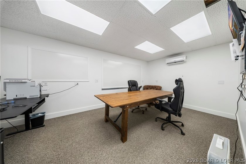 Exceptional commercial opportunity with outstanding visibility - photo 12