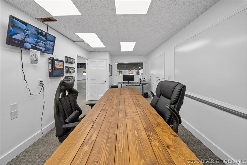 Exceptional commercial opportunity with outstanding visibility - photo 13