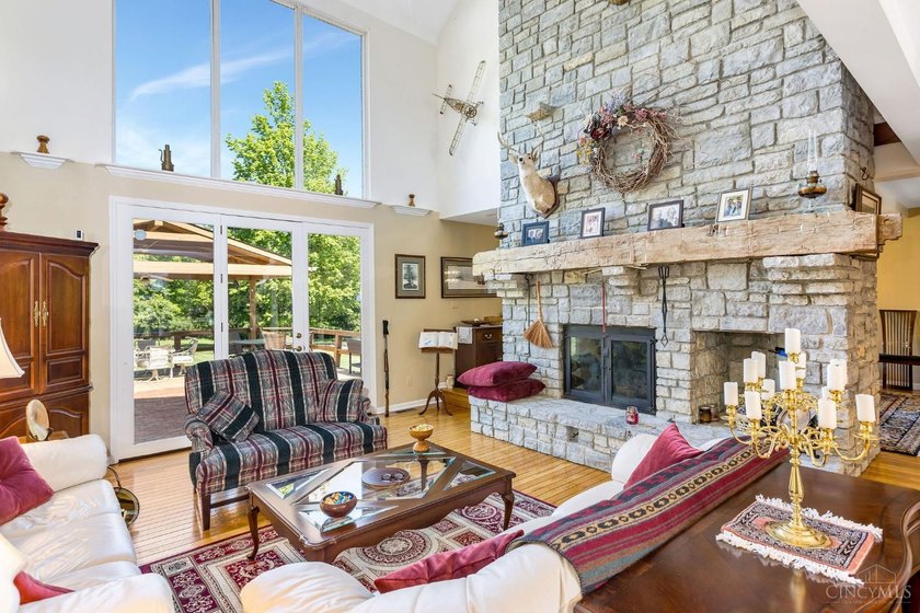 Private resort-style estate down a long winding lane on 52.826 - photo 15