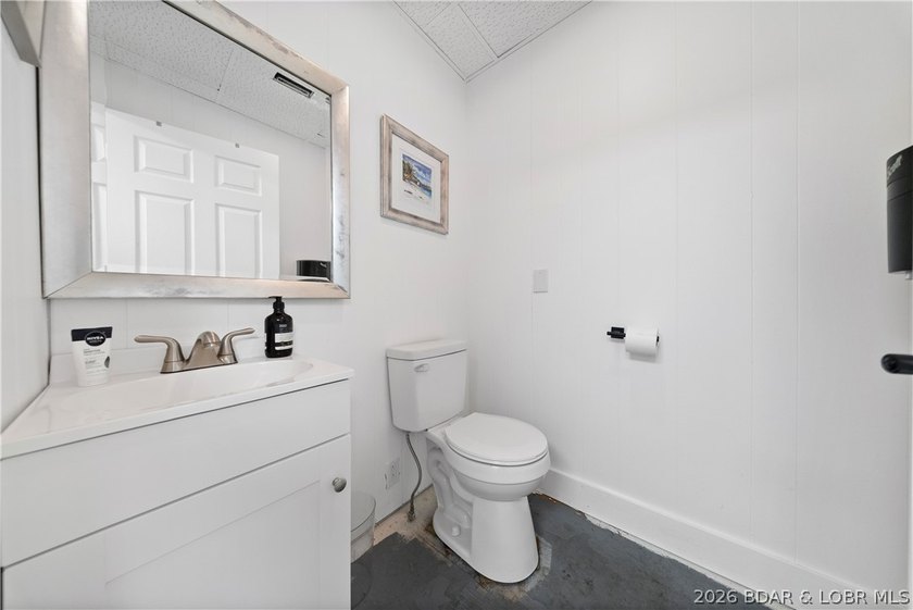 Exceptional commercial opportunity with outstanding visibility - photo 19