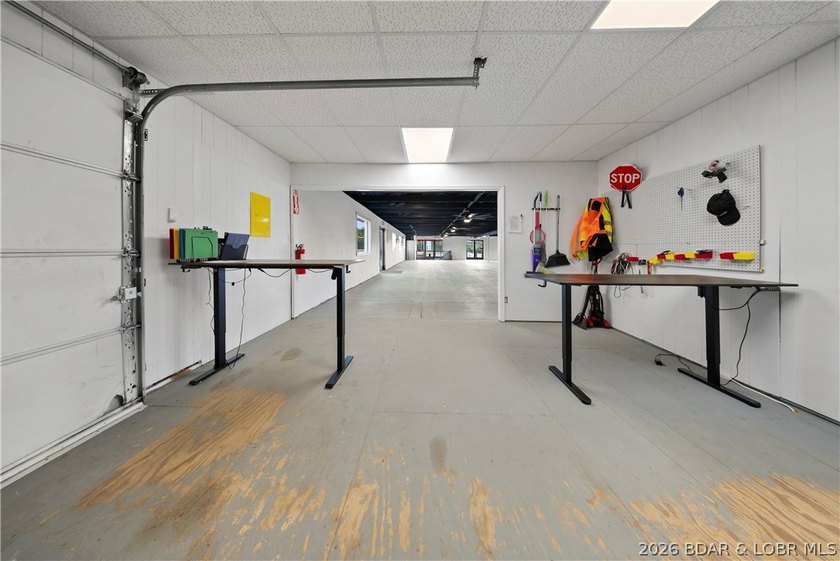 Exceptional commercial opportunity with outstanding visibility - photo 21