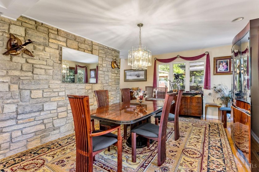 Private resort-style estate down a long winding lane on 52.826 - photo 24