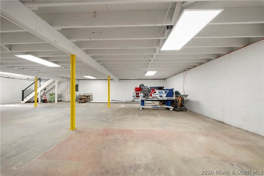 Exceptional commercial opportunity with outstanding visibility - photo 25