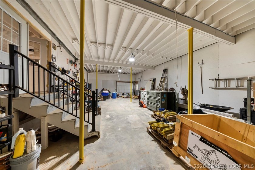 Exceptional commercial opportunity with outstanding visibility - photo 34