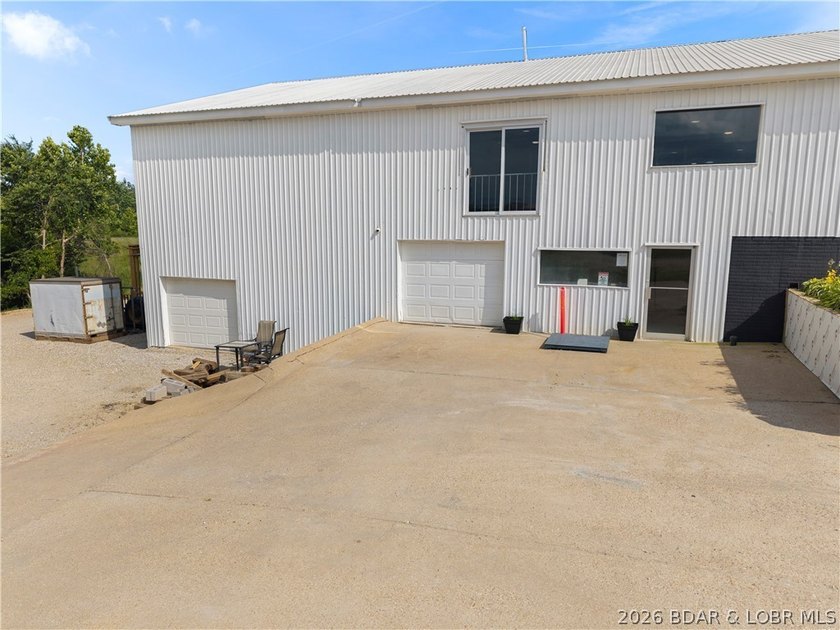 Exceptional commercial opportunity with outstanding visibility - photo 44