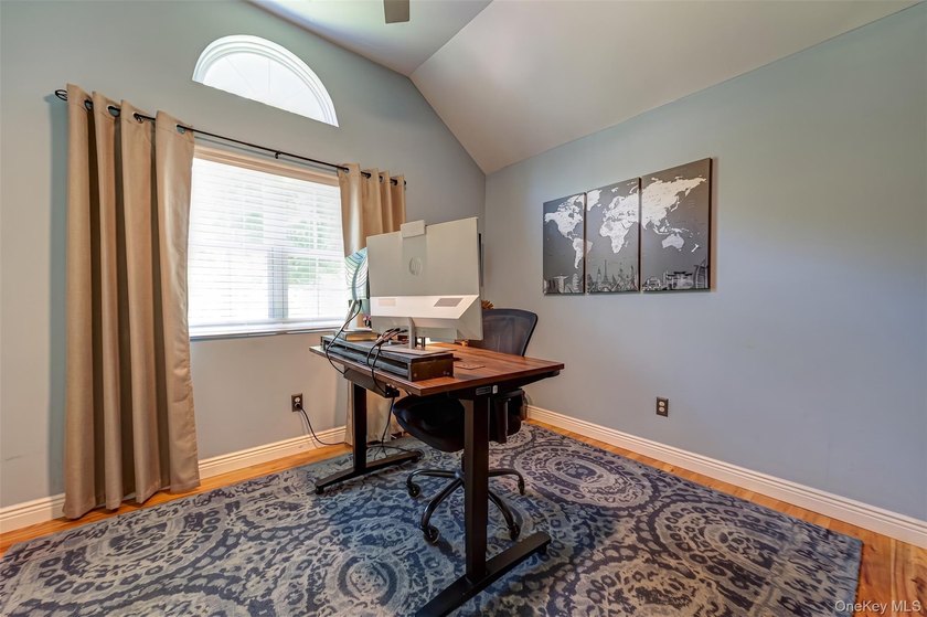 Amazing Huntington Village home perfect for large or extended - photo 14