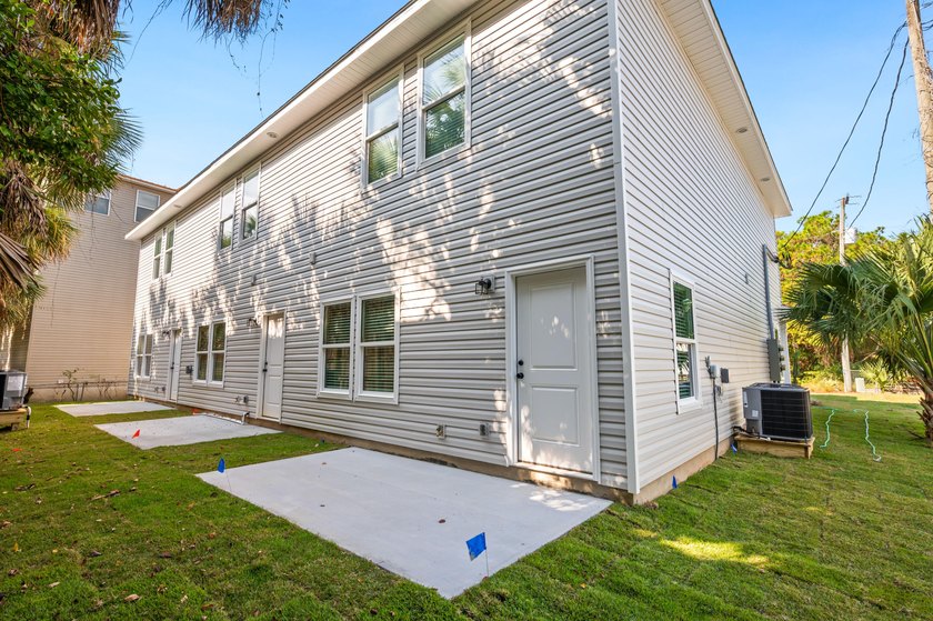 New Construction Townhomes in Valparaiso are ready! These large - photo 19