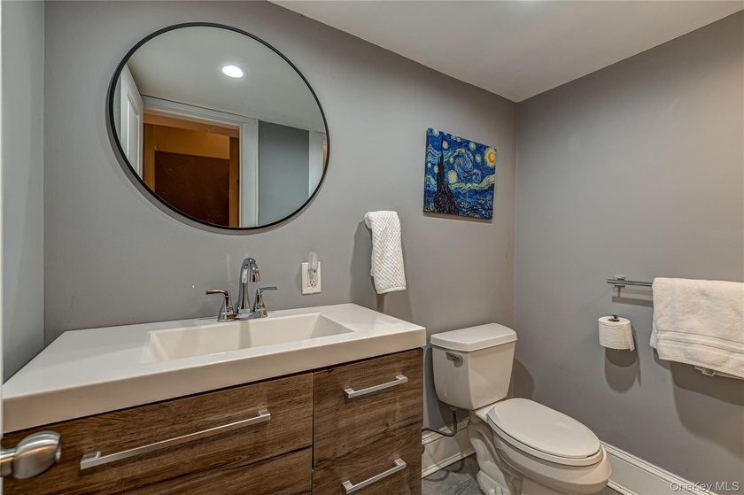 Amazing Huntington Village home perfect for large or extended - photo 28