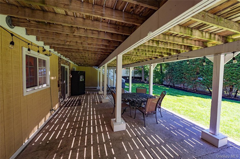 Amazing Huntington Village home perfect for large or extended - photo 39