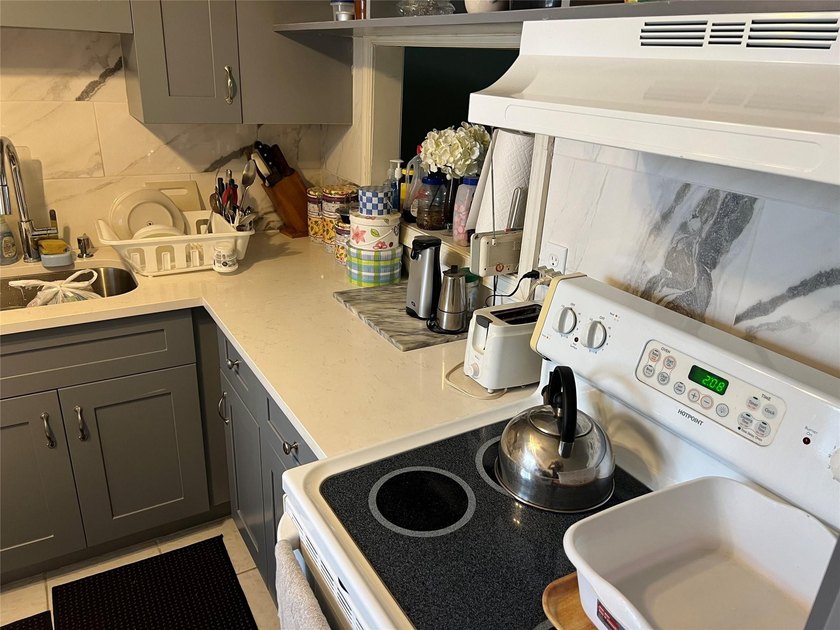 NICE SPACIOUS 2 BEDROOM, 2 BATHROOM CONDO IN NORTH MARGATE - photo 6
