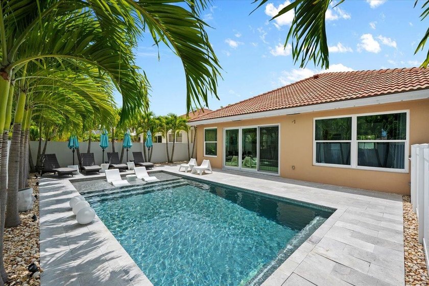 Beautifully reimagined home in the Hamptons of Jupiter - photo 21