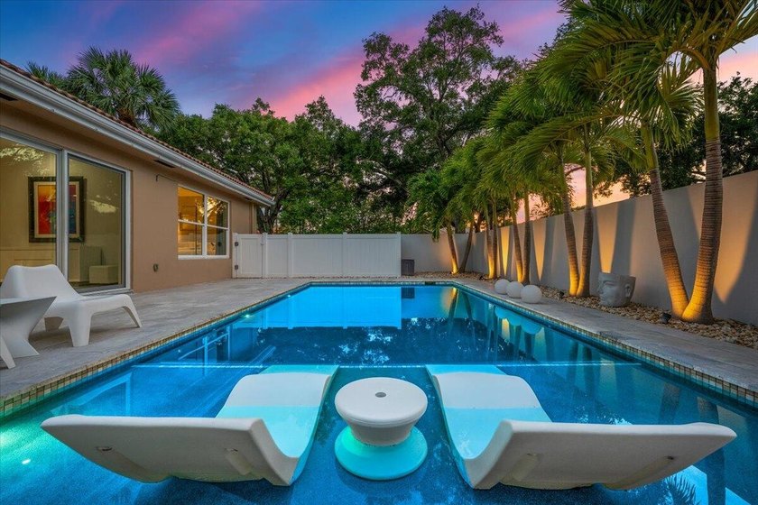 Beautifully reimagined home in the Hamptons of Jupiter - photo 22