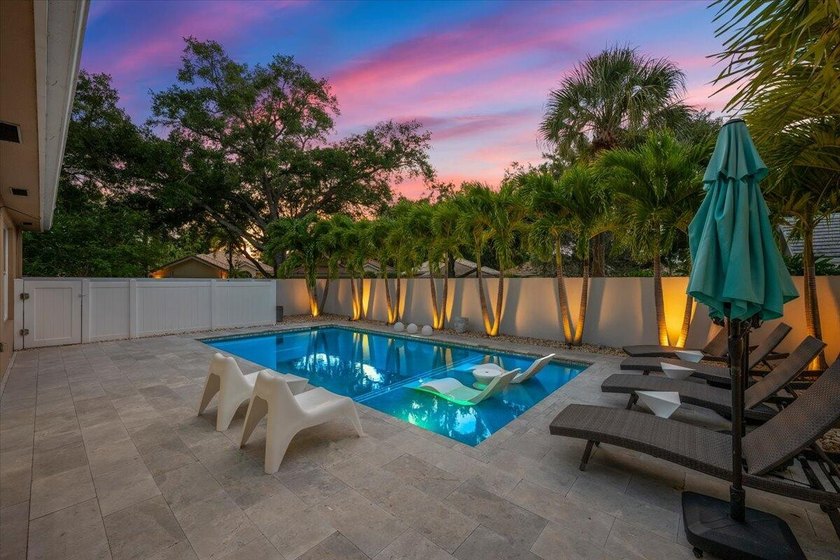 Beautifully reimagined home in the Hamptons of Jupiter - photo 24