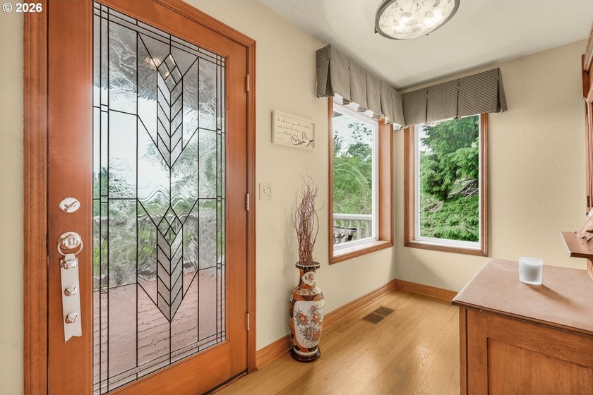 Quality craftsmanship and thoughtful design come together in - photo 5