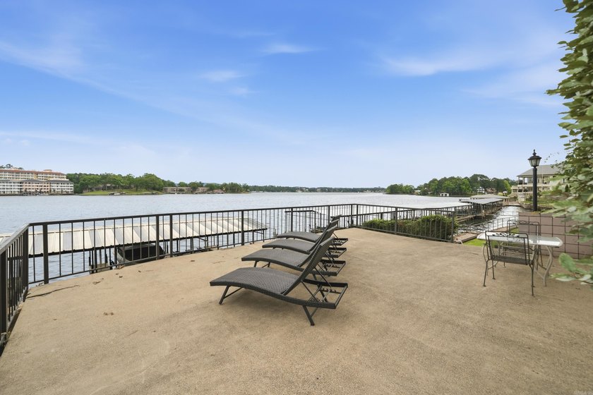 Competitively priced below comparable units, but the real value - photo 41