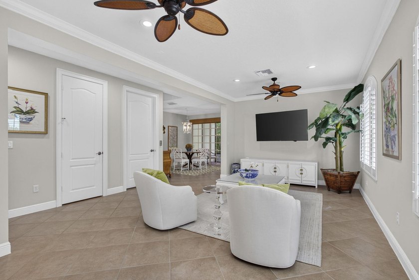 Nestled in the highly desirable Jupiter Country Club, this - photo 15