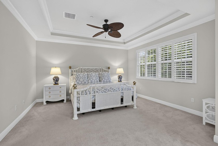 Nestled in the highly desirable Jupiter Country Club, this - photo 31