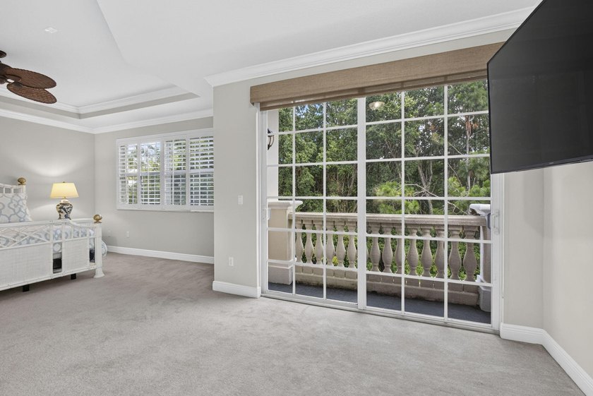 Nestled in the highly desirable Jupiter Country Club, this - photo 34