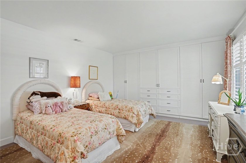 Welcome to 2 Mackay Lane, a designer's island retreat where a - photo 21
