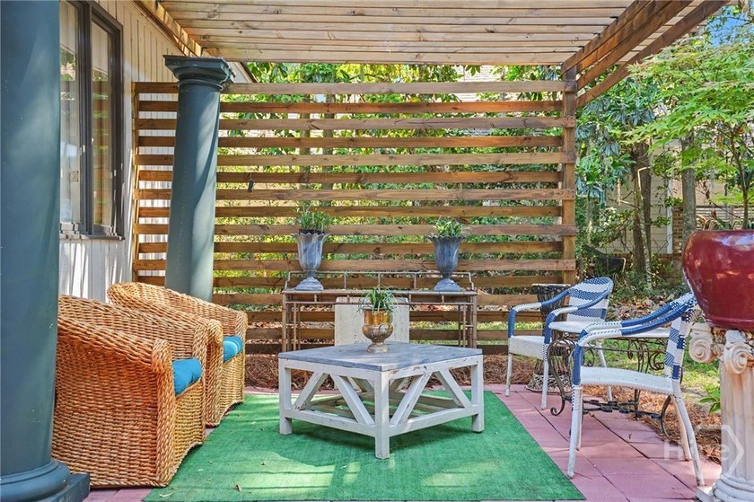 Welcome to 2 Mackay Lane, a designer's island retreat where a - photo 23