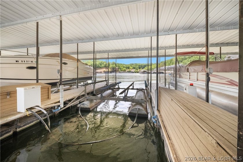 Lake life doesn't get much easier than this. Located at the 3MM - photo 38