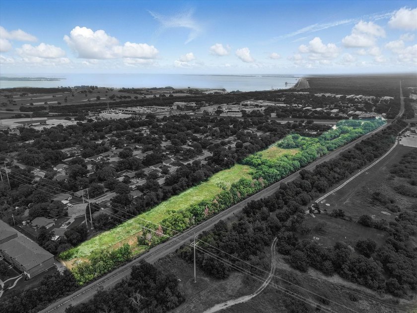 + or - 9 ACRES of Prime Land in the heart of Lewisville, TX - photo 4