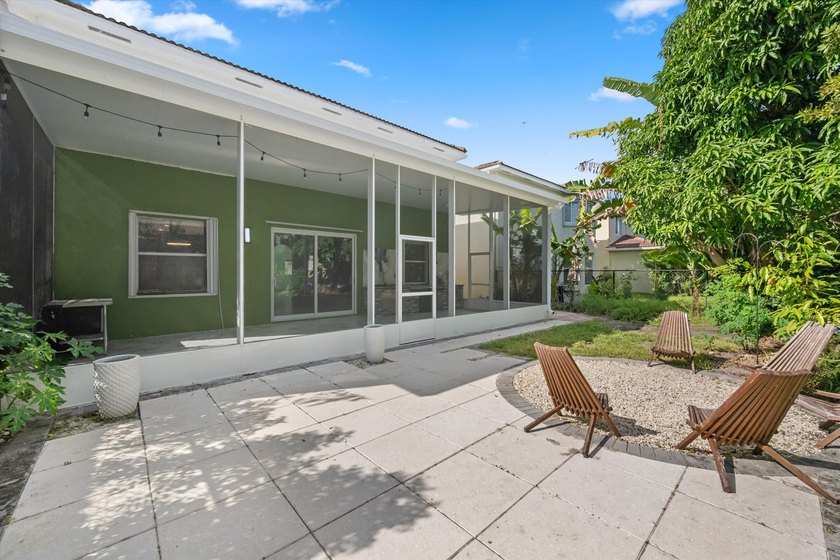 Wow! 180K in upgrades on this beautiful 4-bedroom, 3-bath home - photo 18