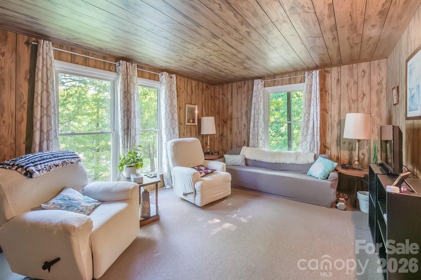 Beautiful waterfront retreat on Lake Wateree! Nestled in a quiet - photo 8