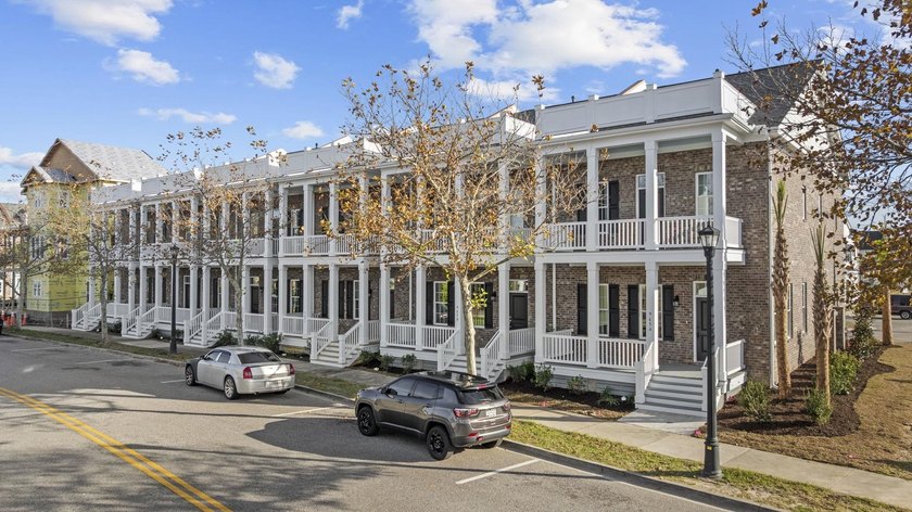 Welcome to Market View, a small-scale townhome community - photo 31