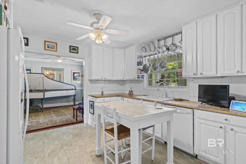 Hidden Gem in the Historic Star Lake Community.Nestled in the - photo 10