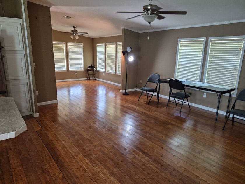 WELCOME TO YOUR NEW LOVELY HOME IN HORIZON VILLAGE. THIS HOME IS - photo 8
