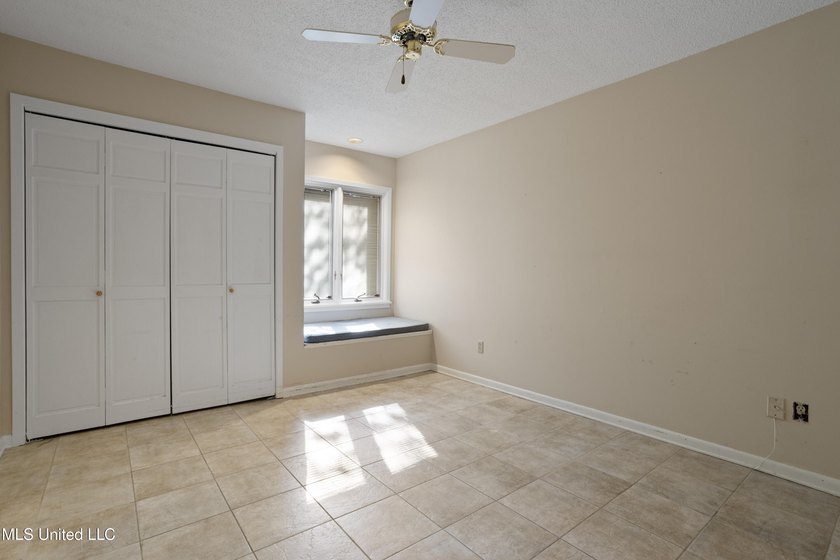WONDERFUL, SPACIOUS FAMILY HOME IN MUCH SOUGHT AFTER BAYOU OAKS - photo 45