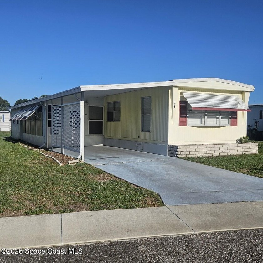 UPDATED 2 BEDROOMS AND 2 FULL BATHS PLUS LOTS OF EXTRAS. NEWER - photo 2