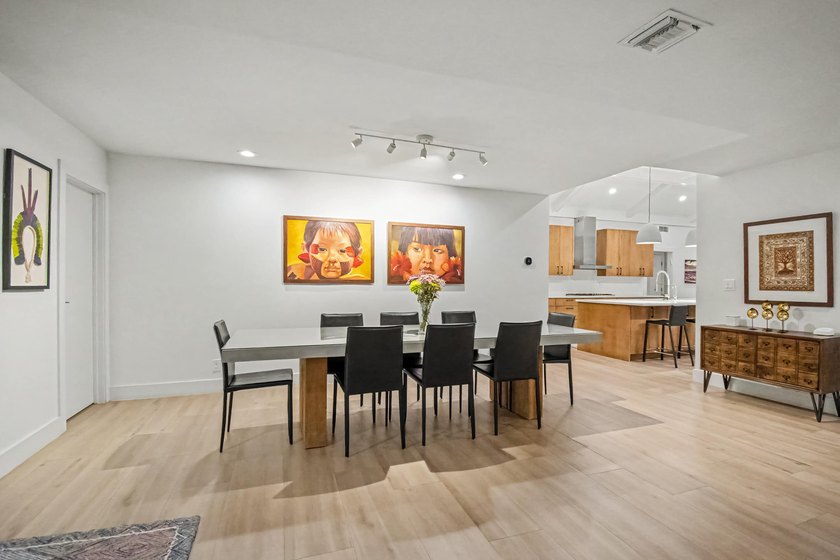 Welcome to this beautifully renovated 5BR/3.5BA home plus - photo 12